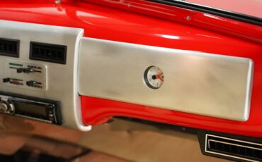 Chevrolet-Master-deluxe-1940-Race-Red-Cream-41