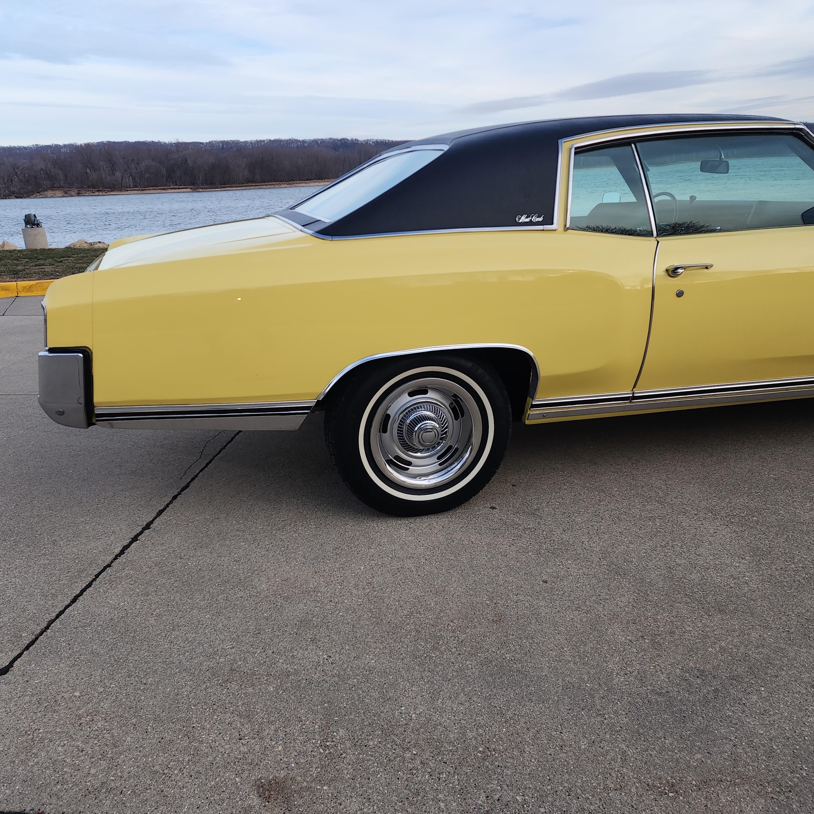 Chevrolet-Monte-Carlo-1970-2-Door-1