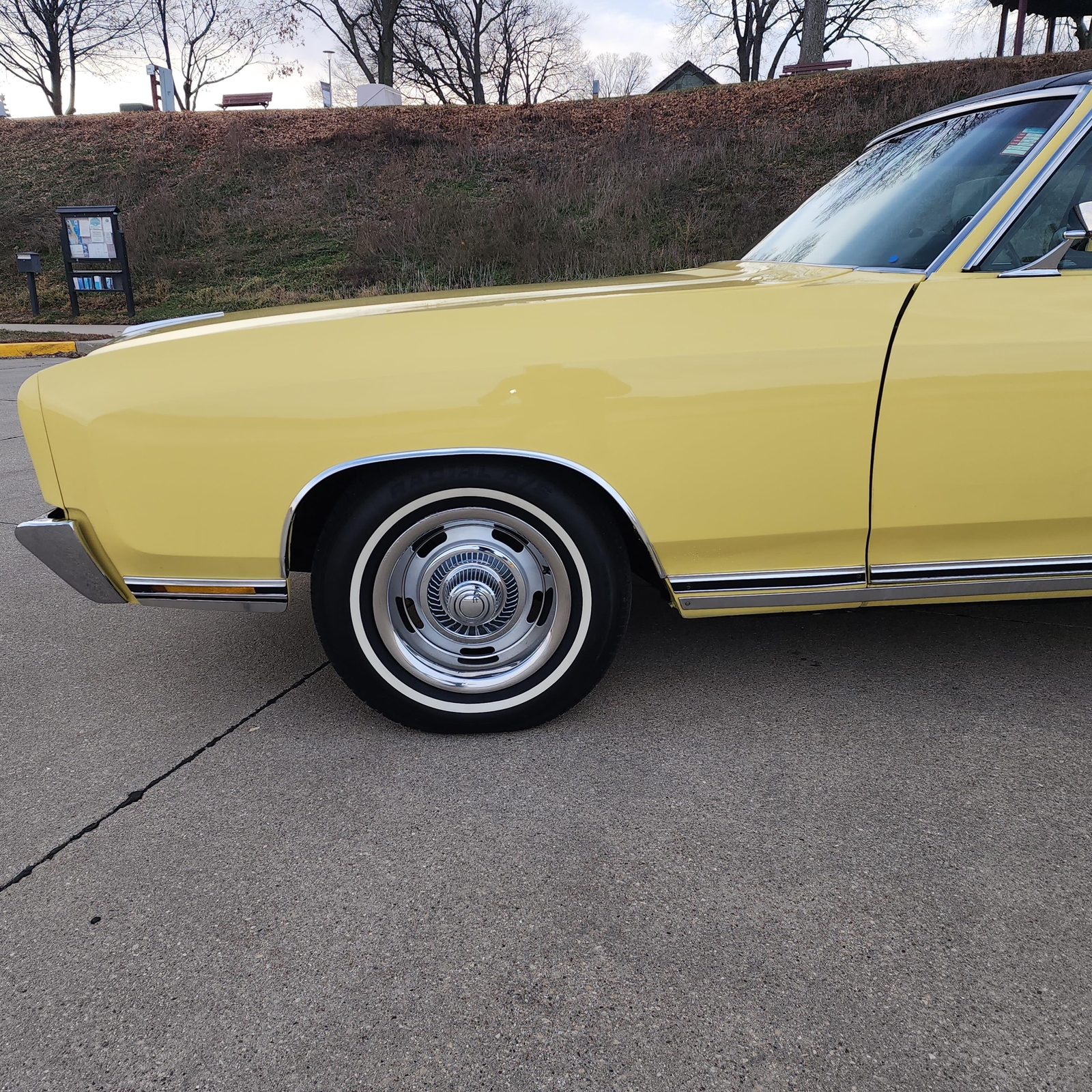 Chevrolet-Monte-Carlo-1970-2-Door-10