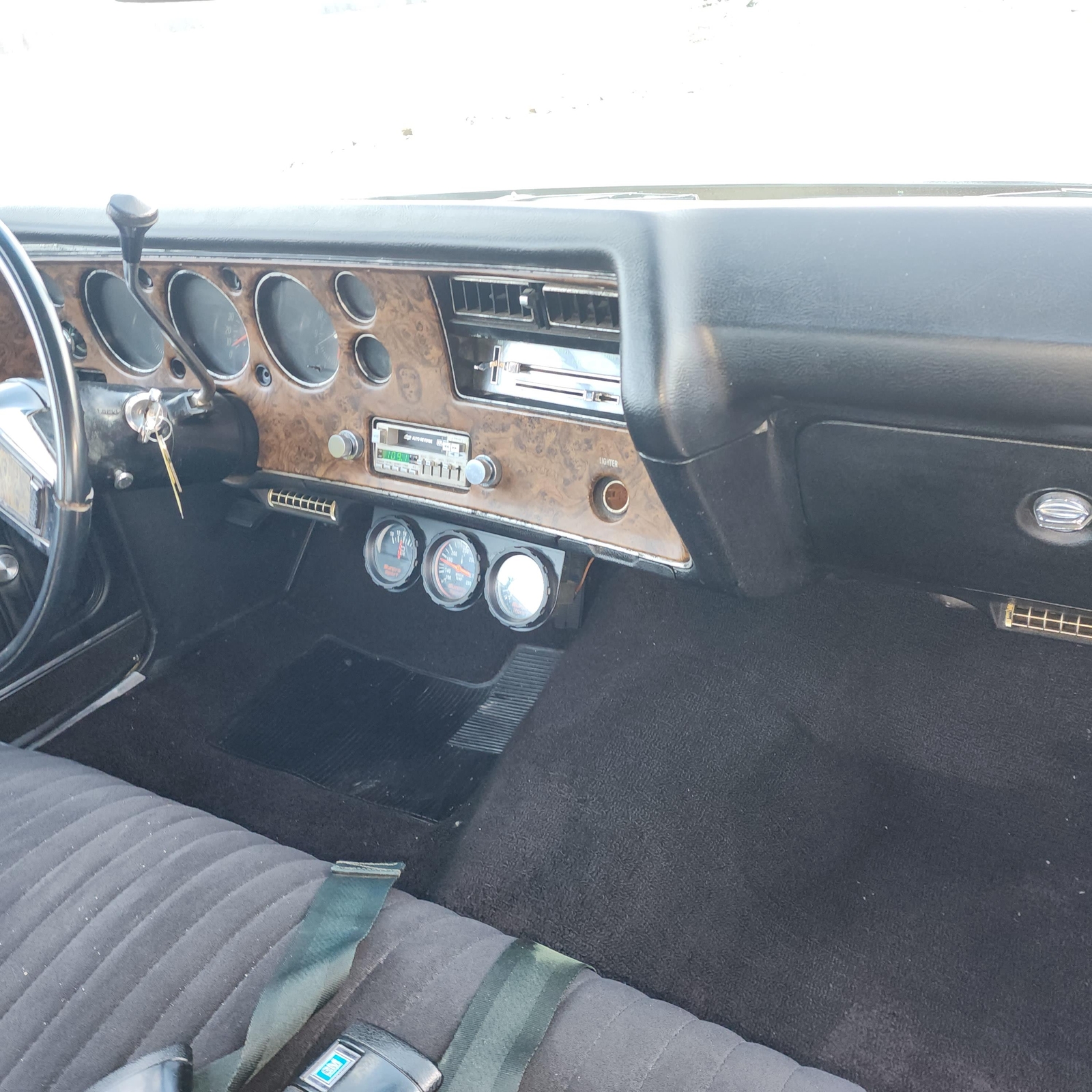 Chevrolet-Monte-Carlo-1970-2-Door-17