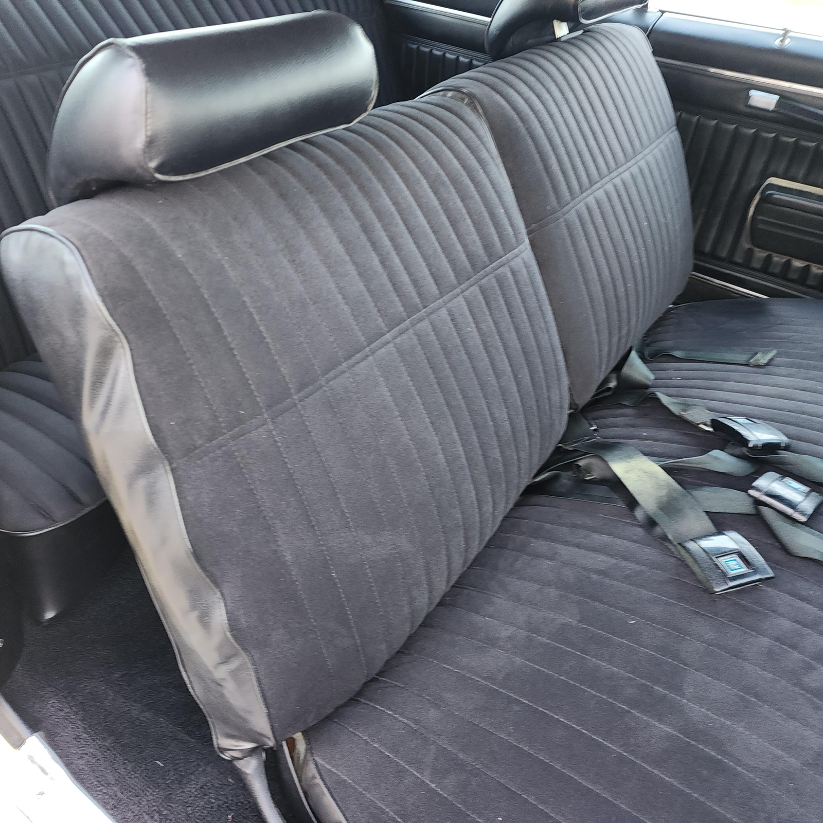 Chevrolet-Monte-Carlo-1970-2-Door-18