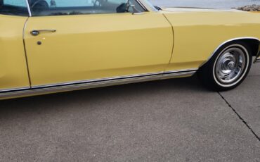 Chevrolet-Monte-Carlo-1970-2-Door-2