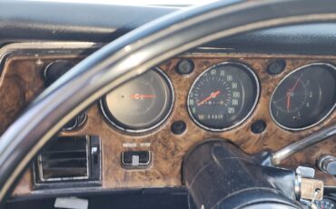 Chevrolet-Monte-Carlo-1970-2-Door-26