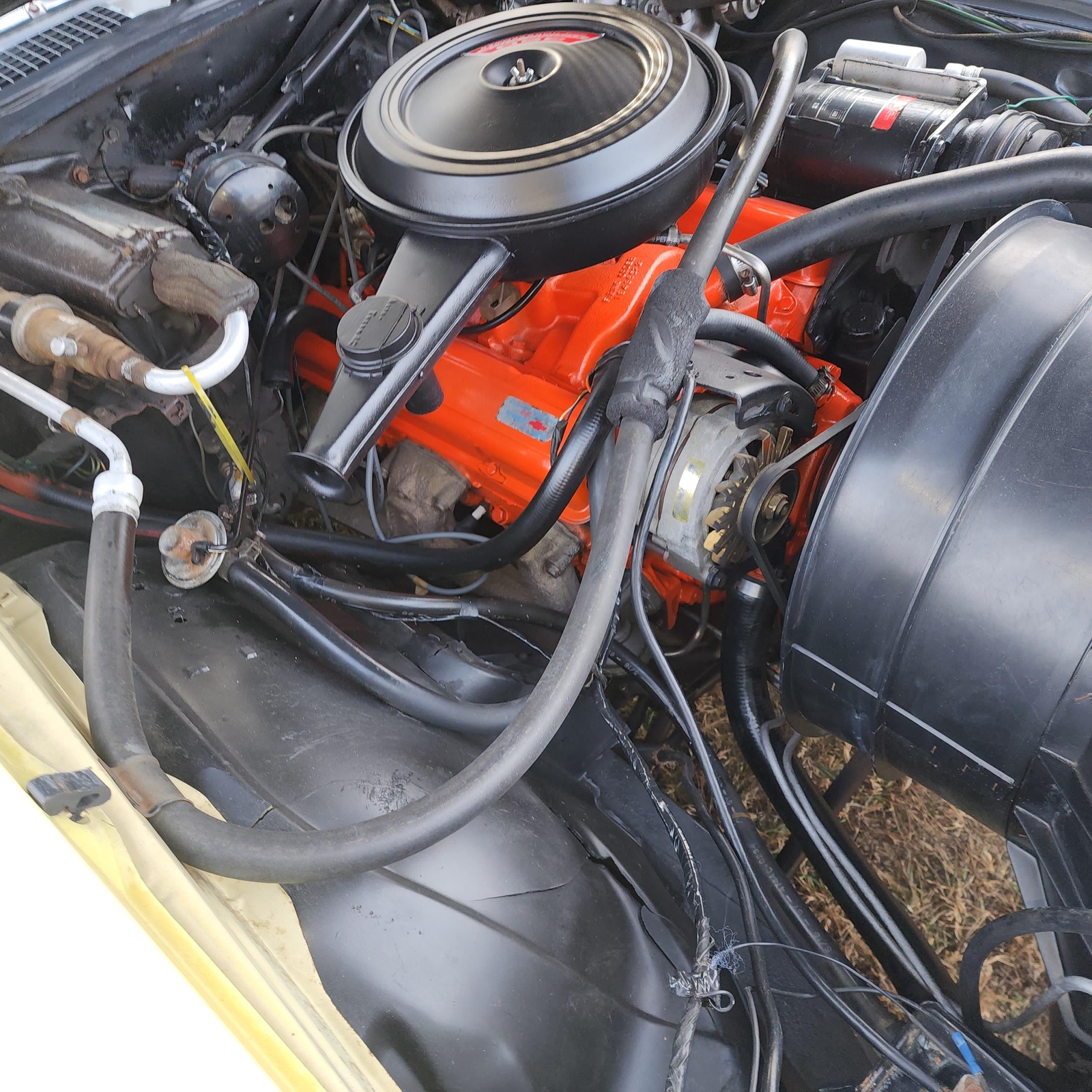 Chevrolet-Monte-Carlo-1970-2-Door-32