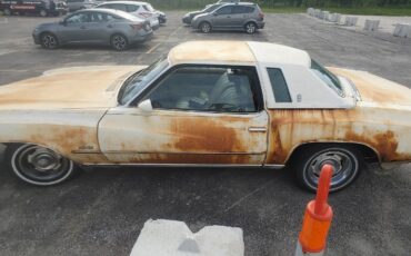 Chevrolet-Monte-Carlo-1973-Coupe-3