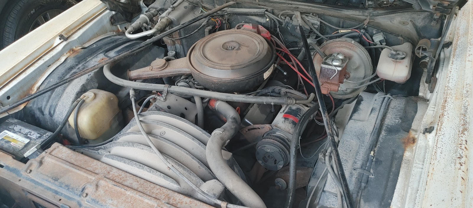 Chevrolet-Monte-Carlo-1973-Coupe-9