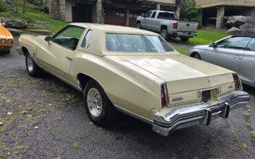 Chevrolet-Monte-Carlo-1974-Coupe-4