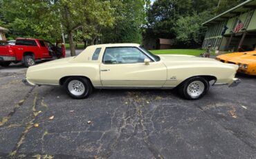 Chevrolet-Monte-Carlo-1974-Coupe-7