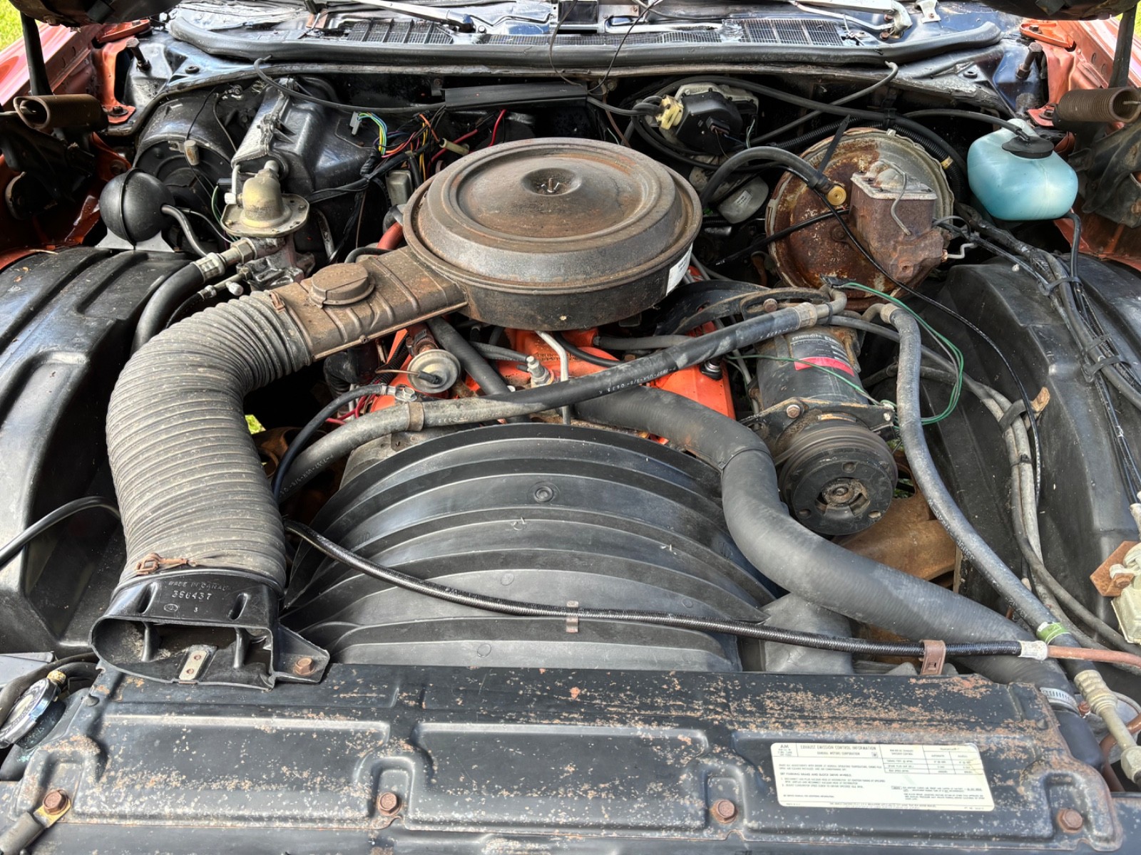 Chevrolet-Monte-Carlo-1975-14