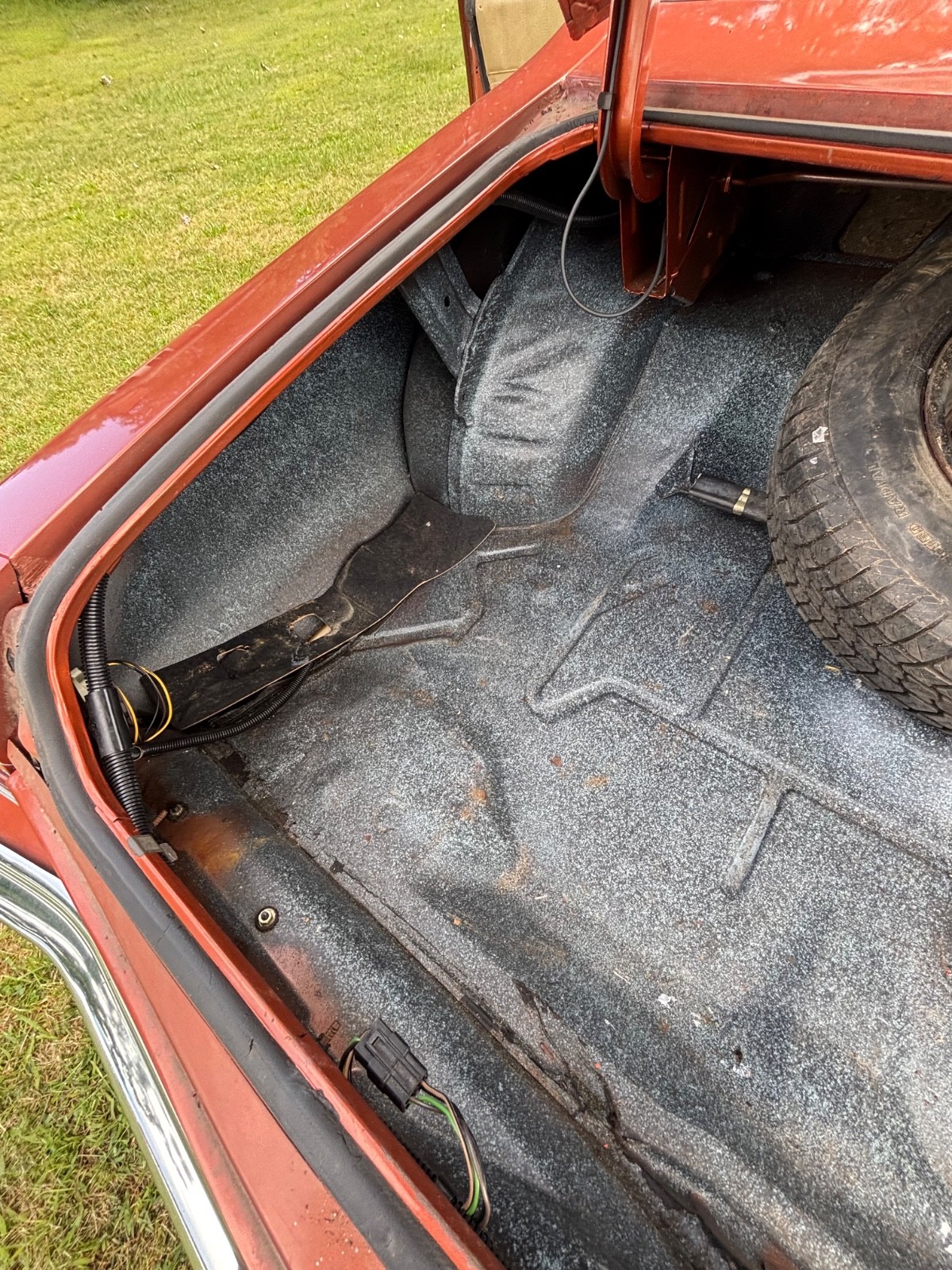 Chevrolet-Monte-Carlo-1975-28