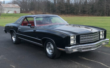 Chevrolet-Monte-Carlo-1977-Coupe
