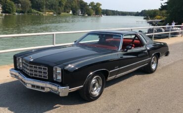 Chevrolet-Monte-Carlo-1977-Coupe-5