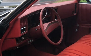 Chevrolet-Monte-Carlo-1977-Coupe-8