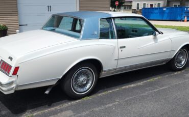 Chevrolet-Monte-Carlo-1978-2-dr-17