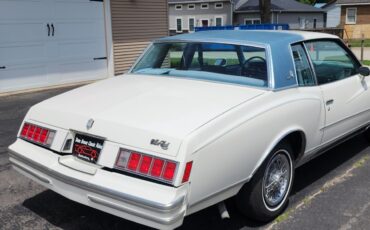 Chevrolet-Monte-Carlo-1978-2-dr-18