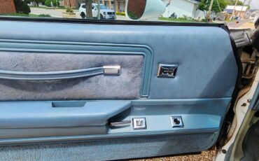 Chevrolet-Monte-Carlo-1978-2-dr-23