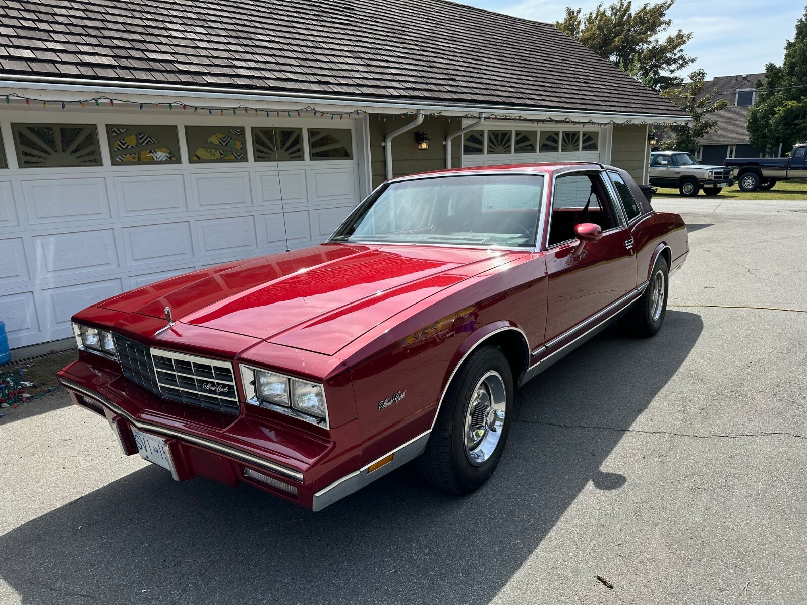 Chevrolet-Monte-Carlo-1983-Coupe-2