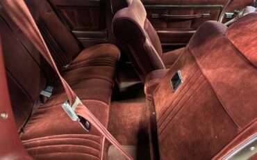 Chevrolet-Monte-Carlo-1983-Coupe-9