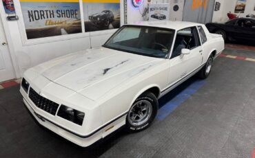 Chevrolet-Monte-Carlo-1984-Coupe