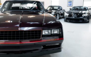 Chevrolet-Monte-Carlo-1985-Coupe-16