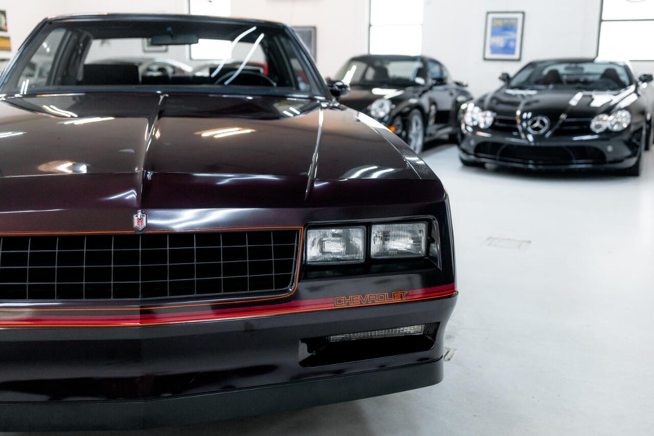Chevrolet-Monte-Carlo-1985-Coupe-16