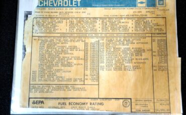 Chevrolet-Monte-Carlo-1985-Coupe-2