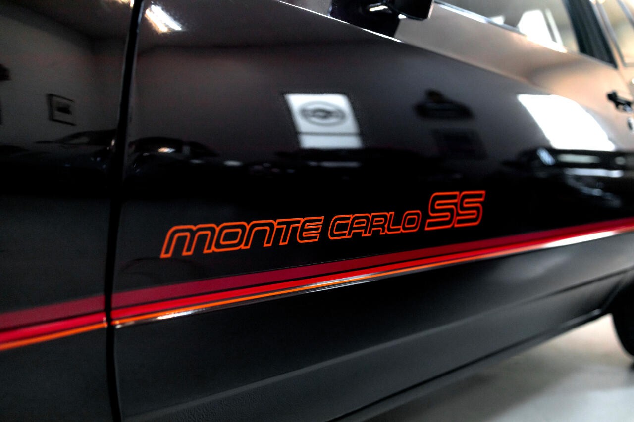Chevrolet-Monte-Carlo-1985-Coupe-21