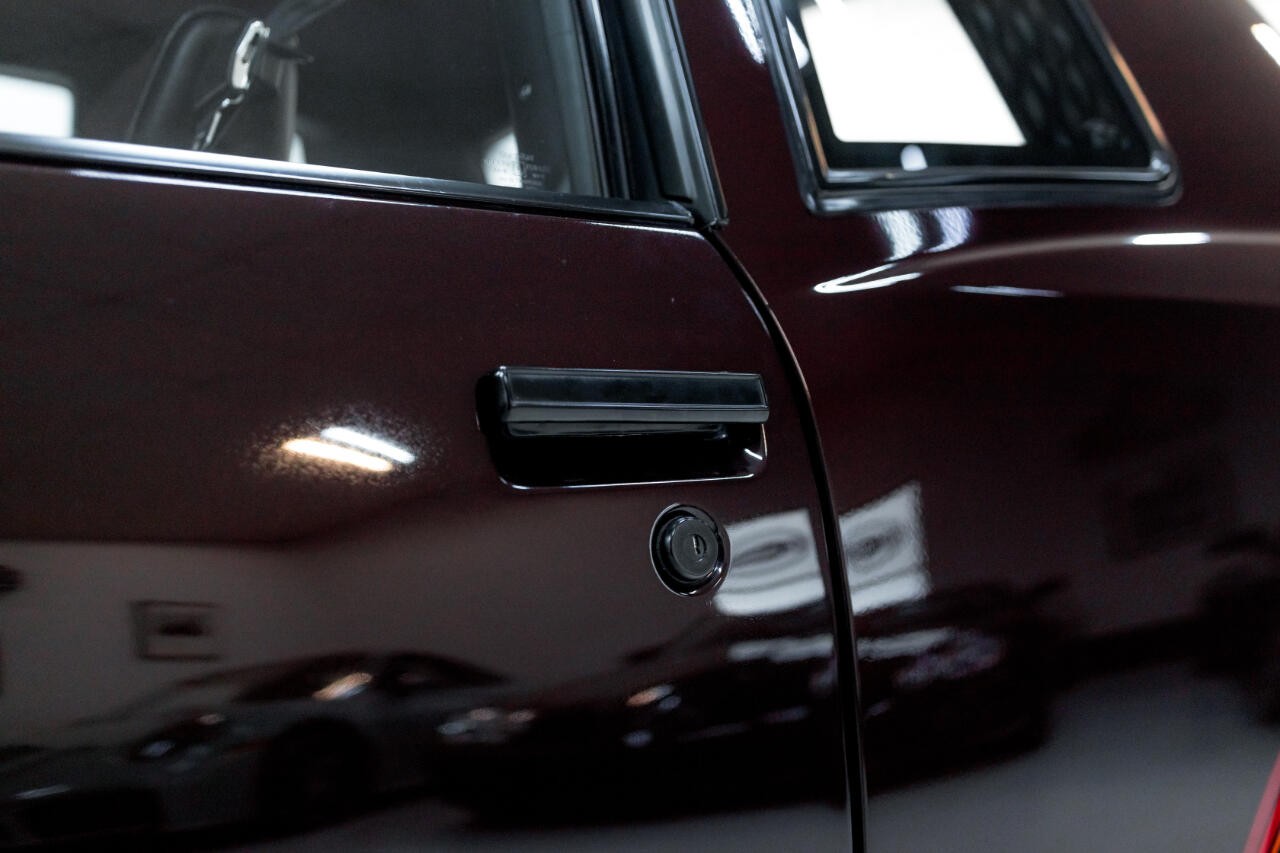 Chevrolet-Monte-Carlo-1985-Coupe-23