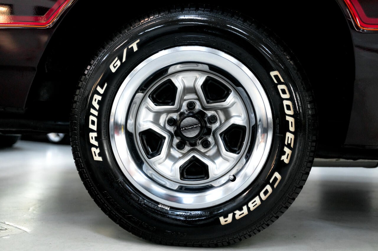 Chevrolet-Monte-Carlo-1985-Coupe-38