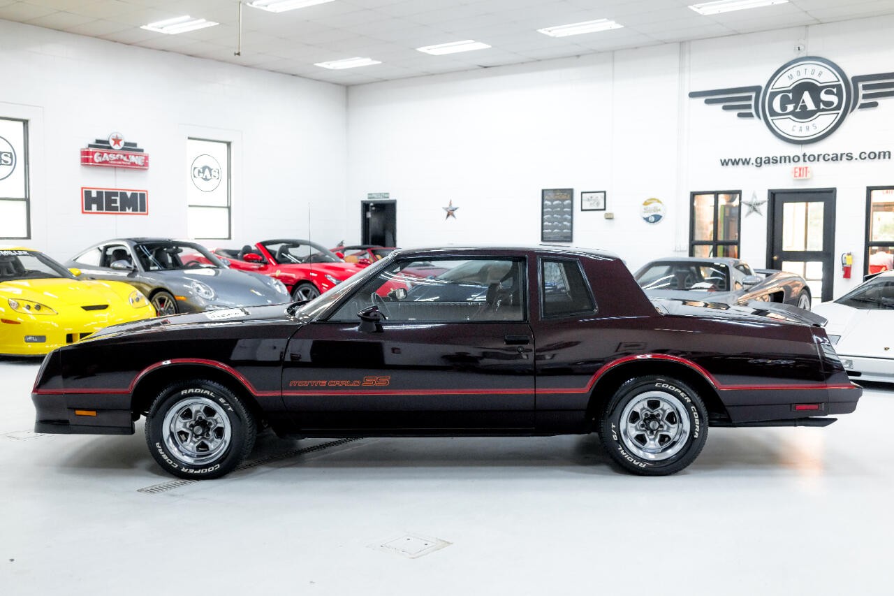 Chevrolet-Monte-Carlo-1985-Coupe-6