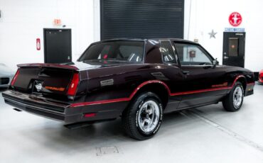 Chevrolet-Monte-Carlo-1985-Coupe-9