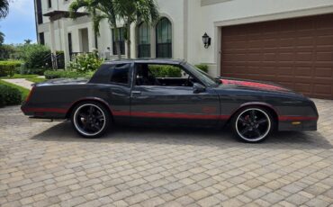 Chevrolet-Monte-Carlo-1987-3