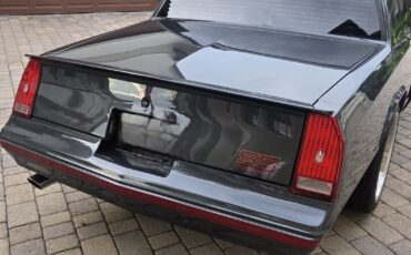 Chevrolet-Monte-Carlo-1987-7