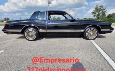 Chevrolet-Monte-Carlo-1988-3