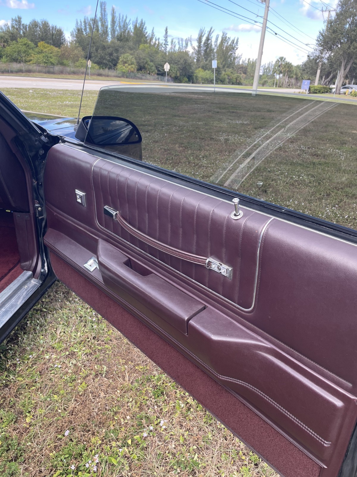 Chevrolet-Monte-Carlo-1988-Coupe-11