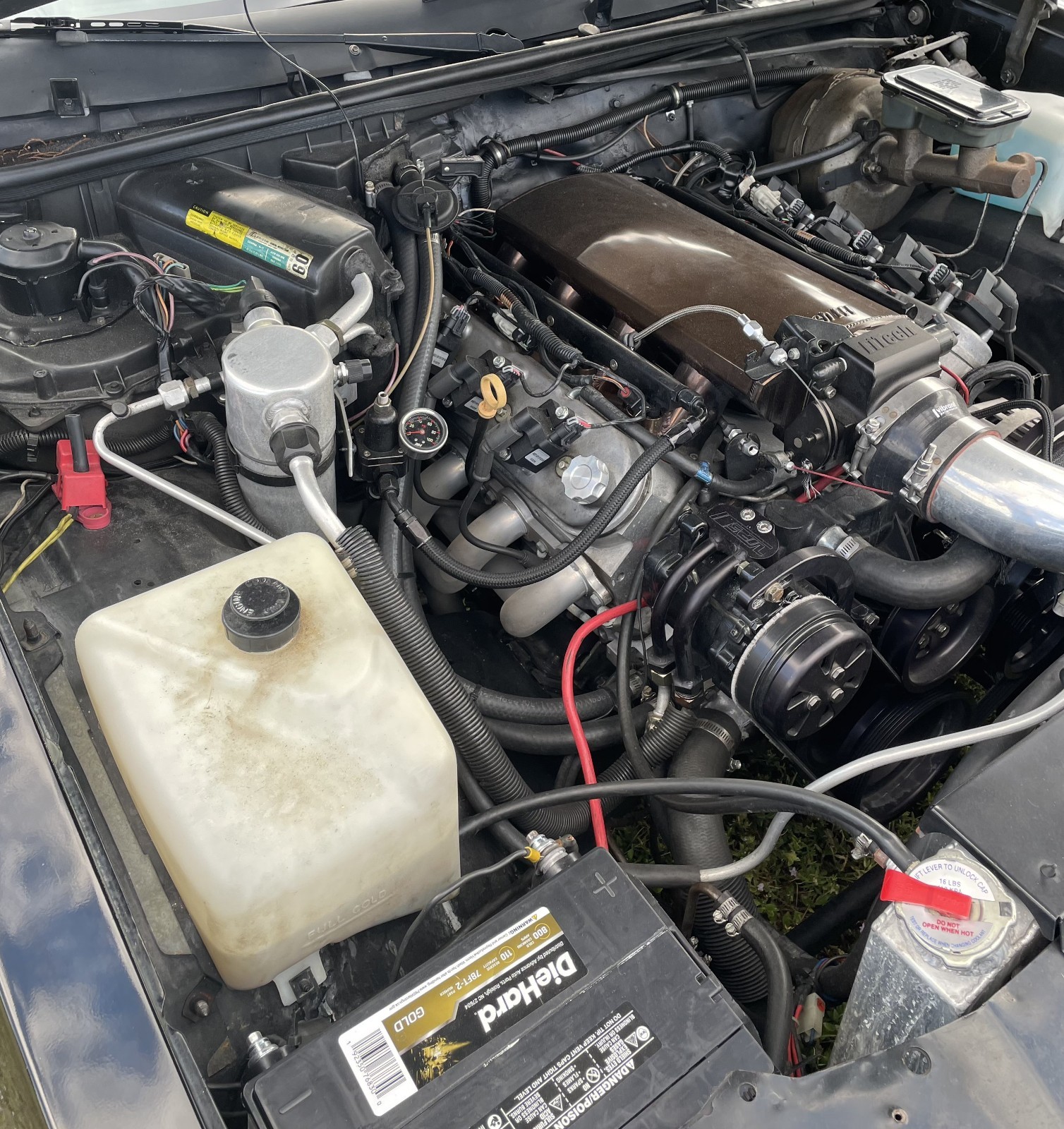 Chevrolet-Monte-Carlo-1988-Coupe-14