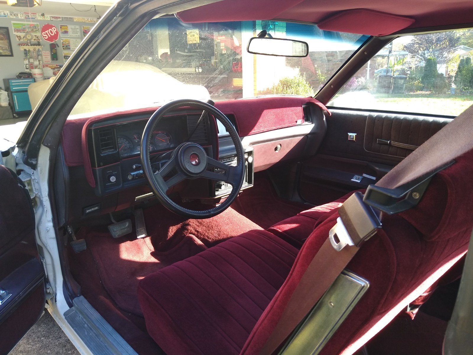 Chevrolet-Monte-Carlo-1988-Coupe-2