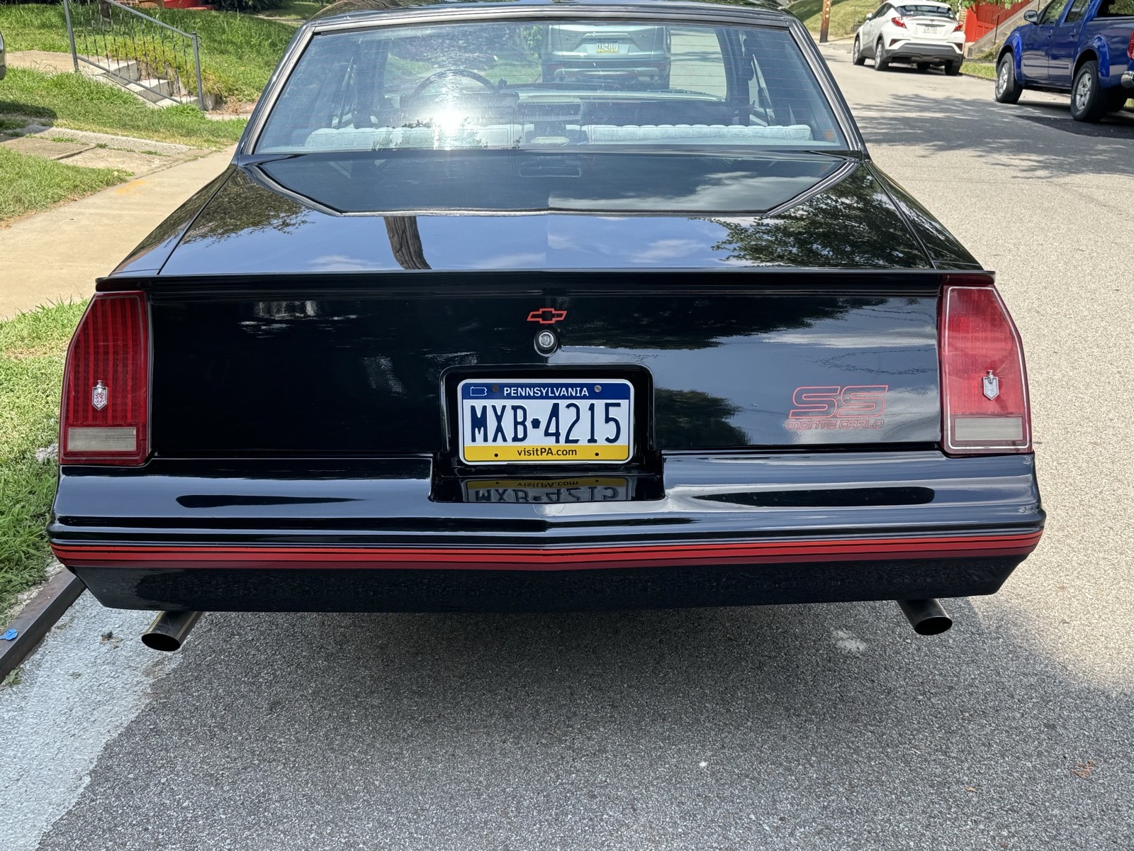 Chevrolet-Monte-Carlo-1988-Coupe-2