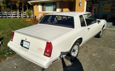 Chevrolet-Monte-Carlo-1988-Coupe-3