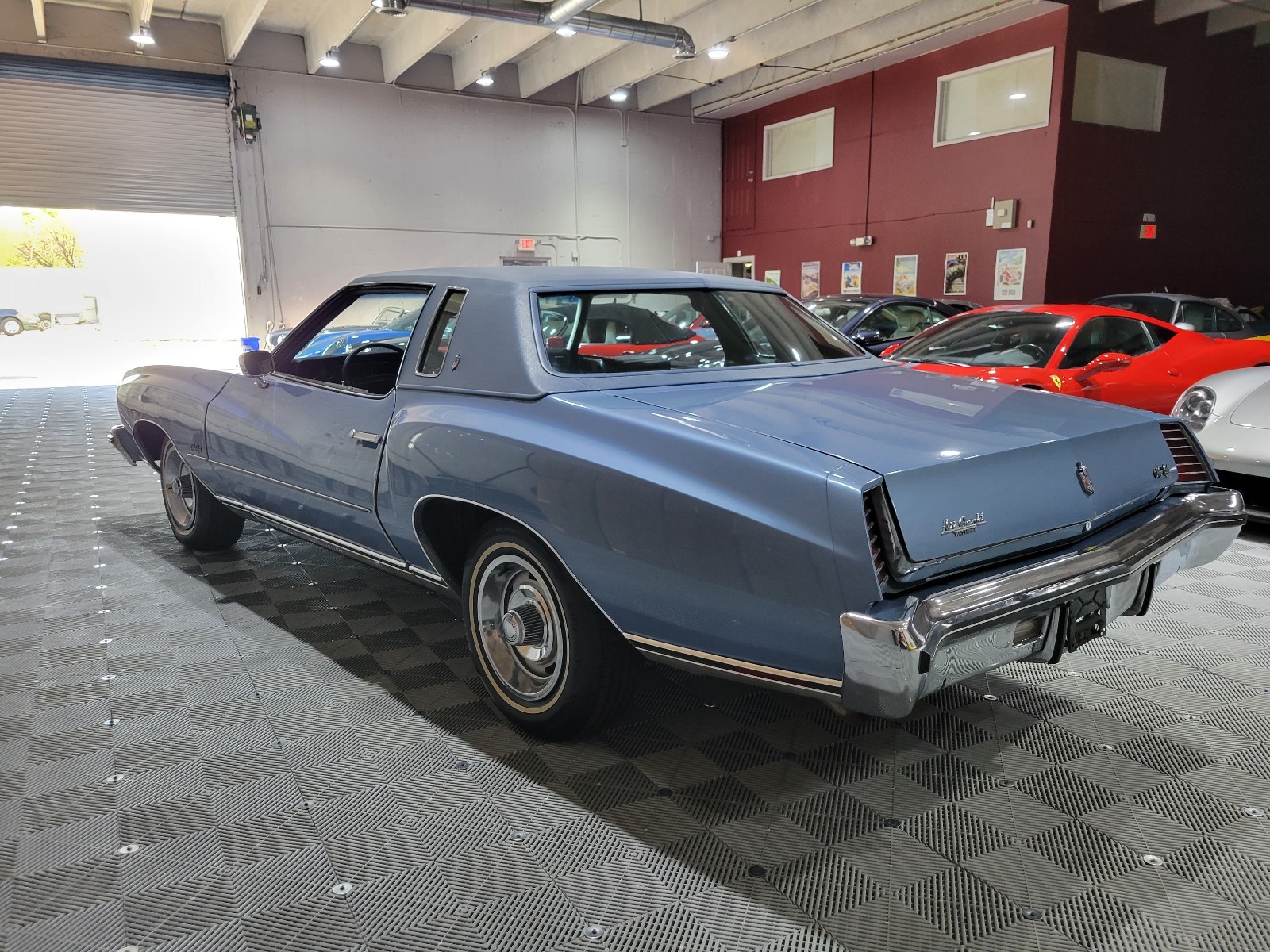 Chevrolet-Monte-Carlo-Coupe-1973-3