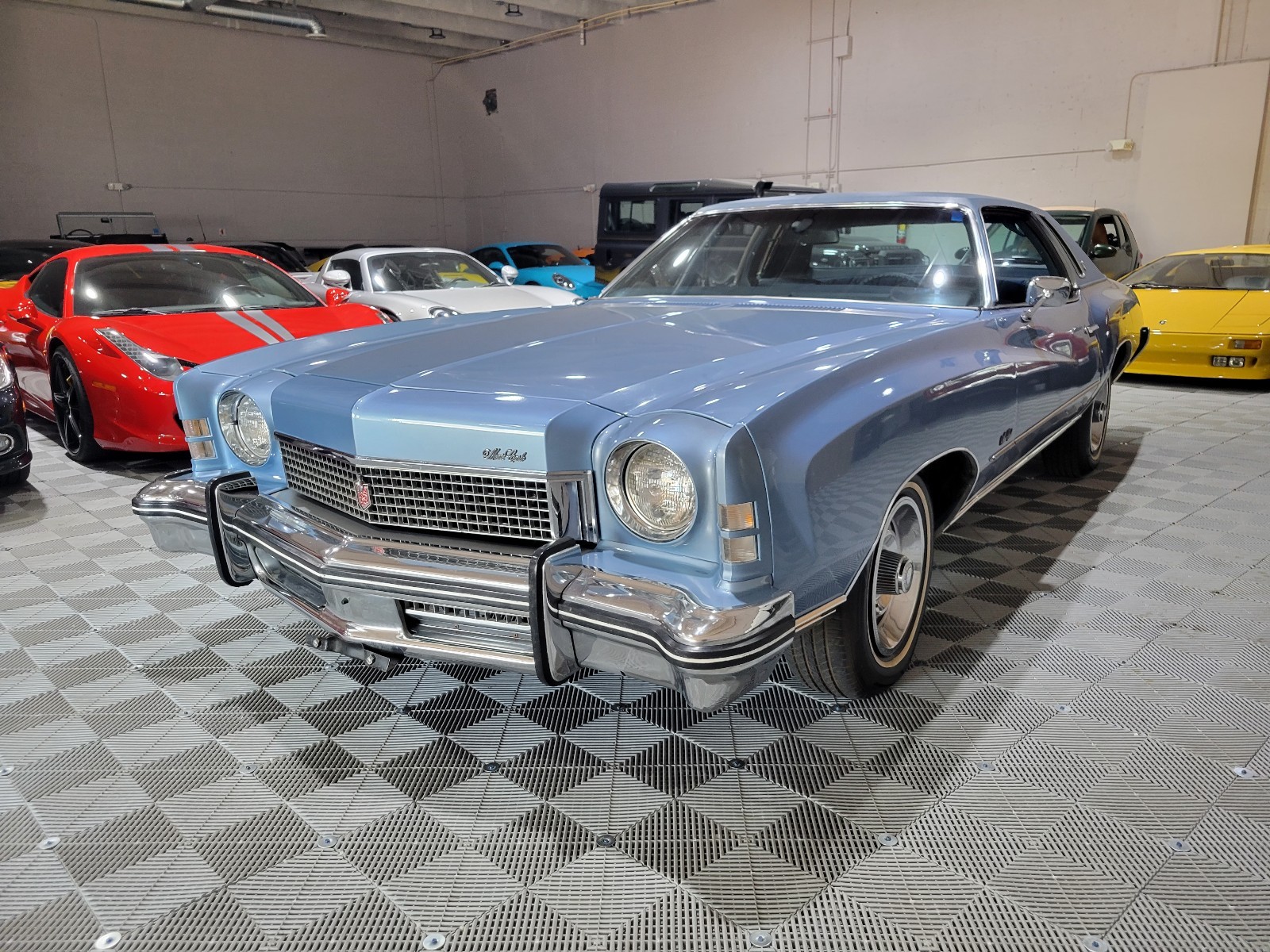 Chevrolet-Monte-Carlo-Coupe-1973