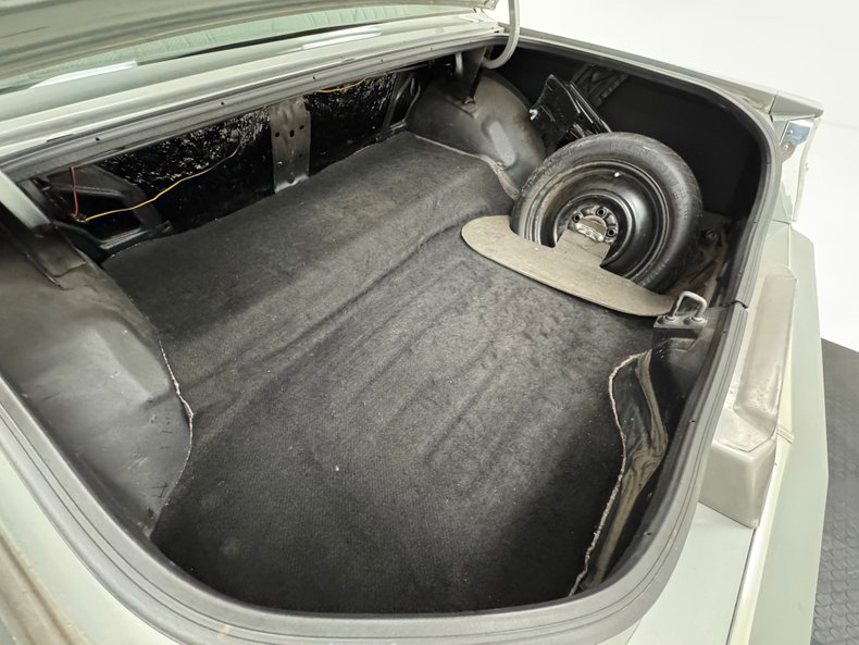 Chevrolet-Monte-carlo-1983-Pebble-Gray-Metallic-Gray-2