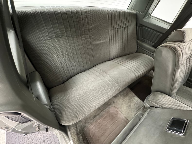 Chevrolet-Monte-carlo-1983-Pebble-Gray-Metallic-Gray-34