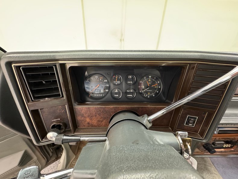 Chevrolet-Monte-carlo-1983-Pebble-Gray-Metallic-Gray-36