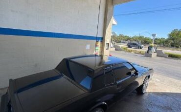 Chevrolet-Monte-carlo-1985-Black-3