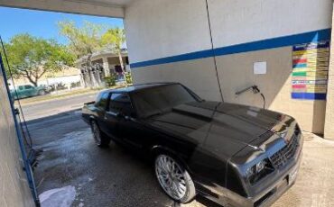 Chevrolet-Monte-carlo-1985-Black-4