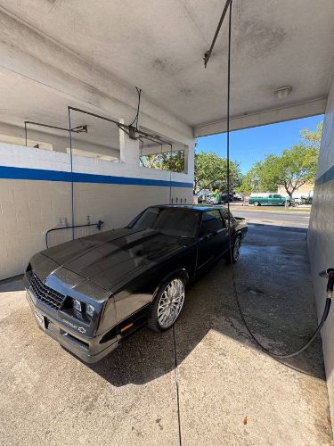 Chevrolet-Monte-carlo-1985-Black