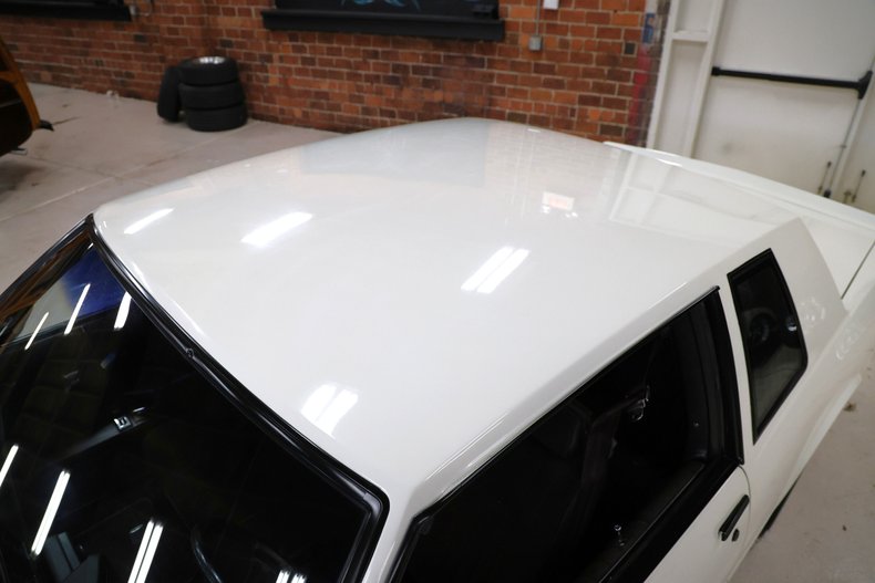 Chevrolet-Monte-carlo-1986-White-Burgundy-10