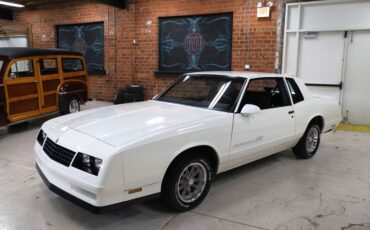 Chevrolet-Monte-carlo-1986-White-Burgundy-11