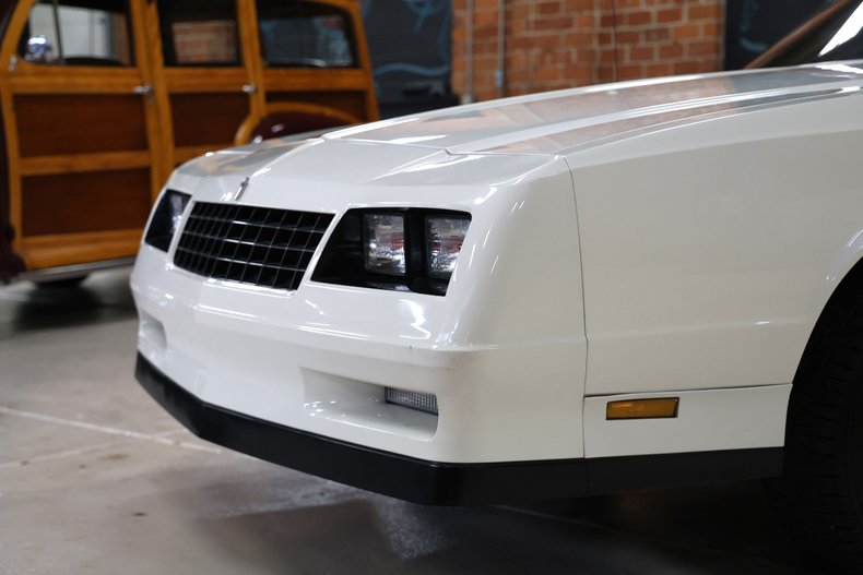 Chevrolet-Monte-carlo-1986-White-Burgundy-18